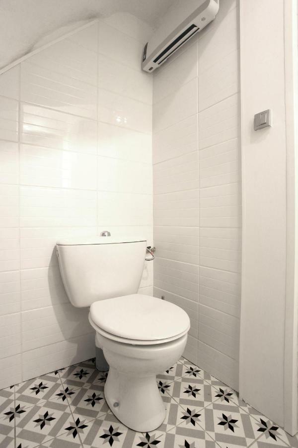 Gregbnb - T2 Ancien Et Moderne - Parking Inclus - 15Min Gare Toulon Ngoại thất bức ảnh