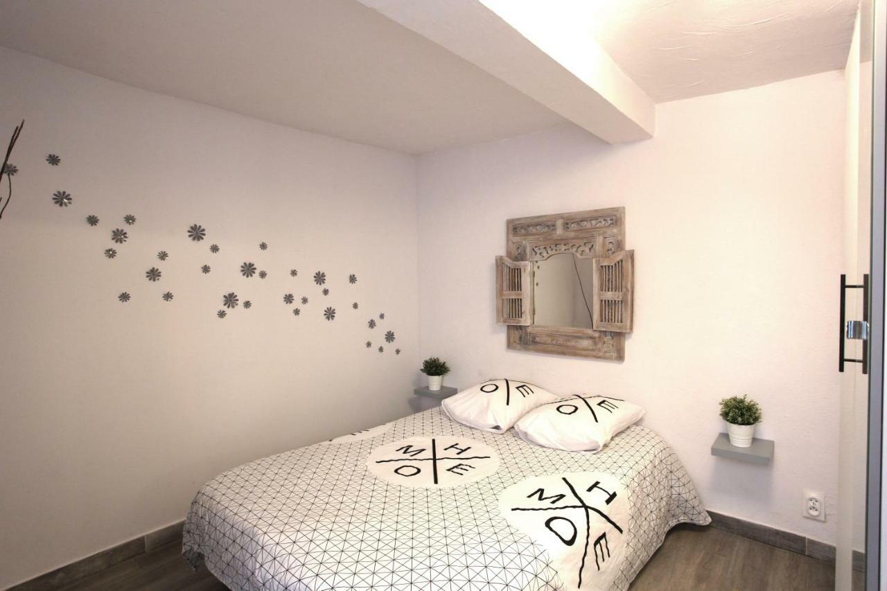 Gregbnb - T2 Ancien Et Moderne - Parking Inclus - 15Min Gare Toulon Ngoại thất bức ảnh